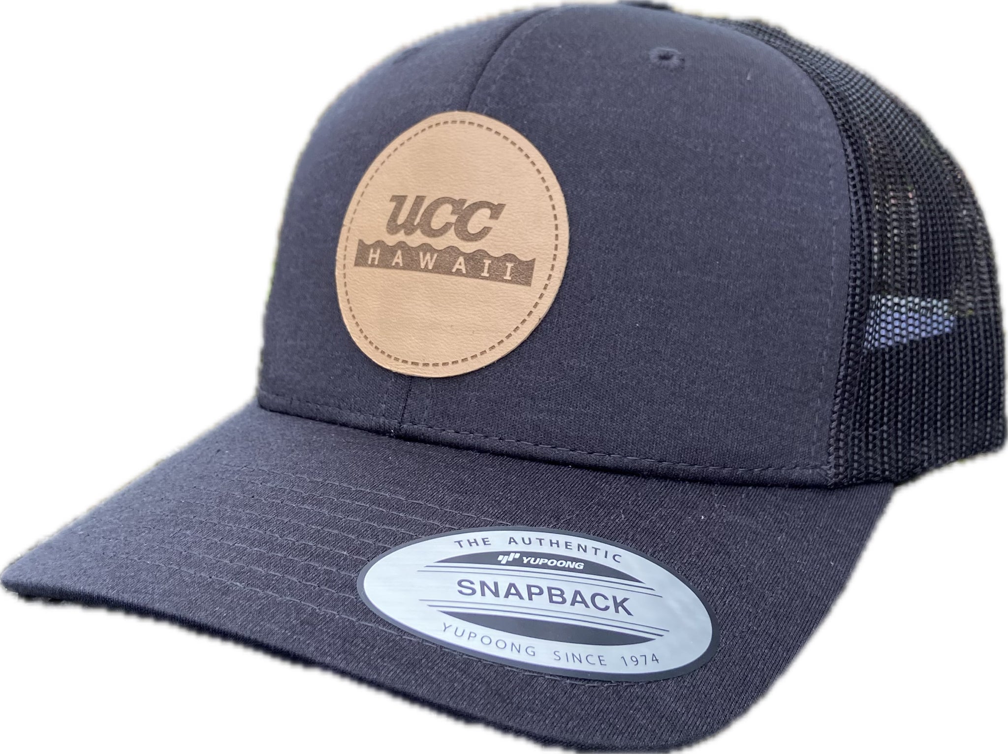 ロゴパッチトラッカーキャップ – UCC HAWAII